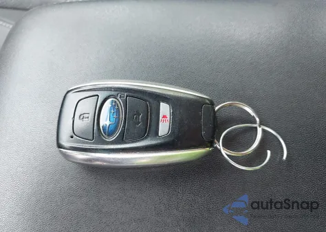 2015 Subaru Legacy 2.5I Limited z USA, uszkodzony, nr VIN 4S3BNBL64F3034102